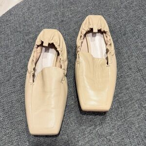 Porte & Paire Square Toe Loafers